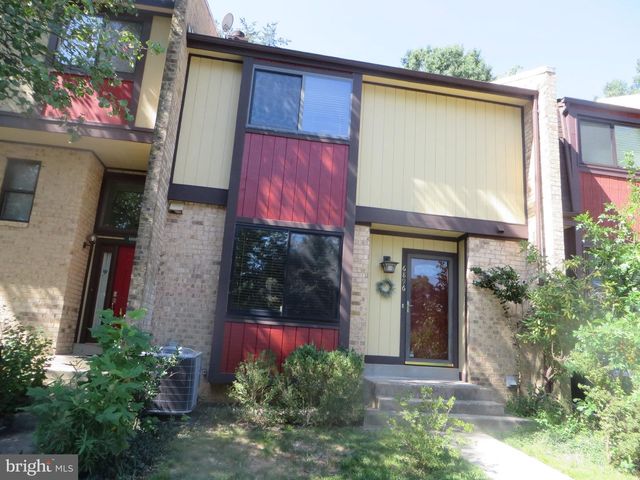 6896 DEER RUN DR, Alexandria, VA 22306