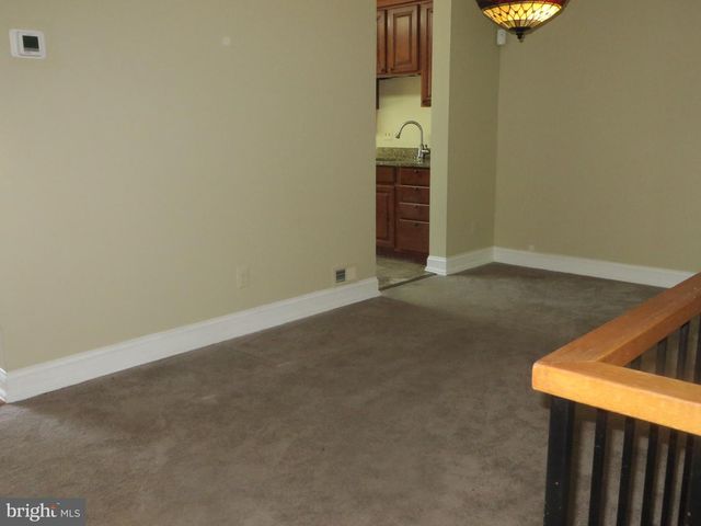 6896 DEER RUN DR, Alexandria, VA 22306