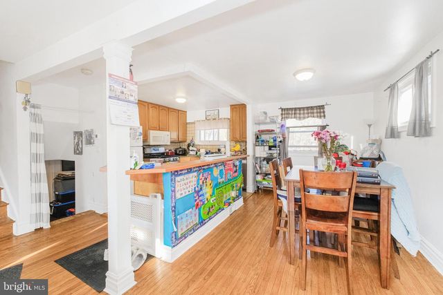 6 AVA AVE, Somerdale, NJ 08083