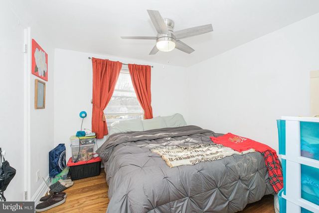 6 AVA AVE, Somerdale, NJ 08083