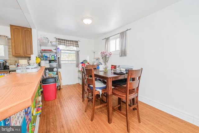 6 AVA AVE, Somerdale, NJ 08083