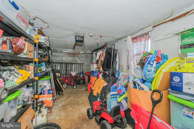 6 AVA AVE, Somerdale, NJ 08083