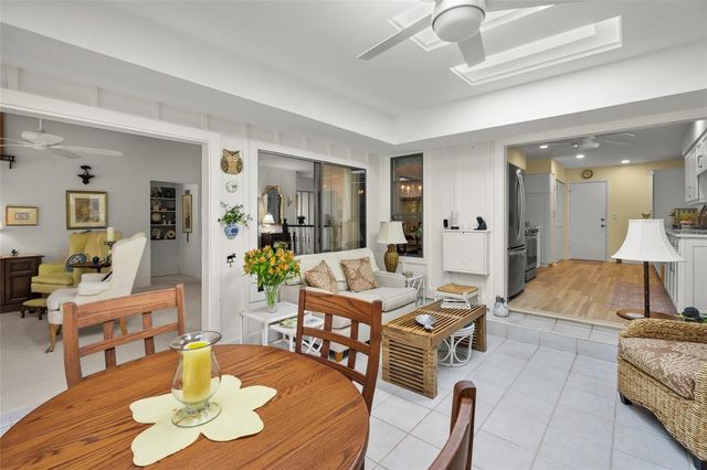 4688 OAK HOLLOW DRIVE 25, Sarasota, FL 34241