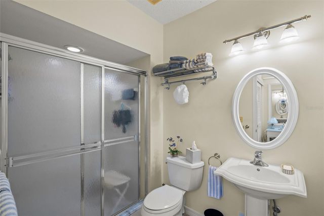 4688 OAK HOLLOW DRIVE 25, Sarasota, FL 34241