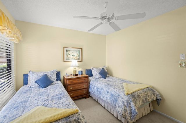 4688 OAK HOLLOW DRIVE 25, Sarasota, FL 34241