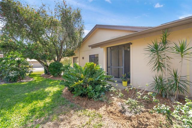 4688 OAK HOLLOW DRIVE 25, Sarasota, FL 34241