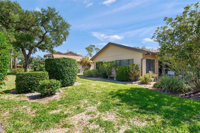 4688 OAK HOLLOW DRIVE 25, Sarasota, FL 34241