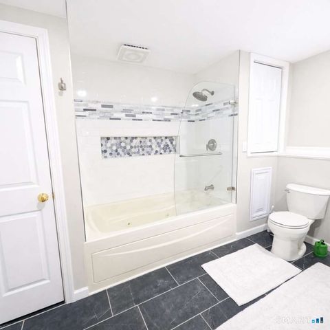 47 Dix Street, West Haven, CT 06516