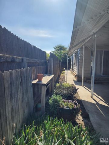 3509 Prestige Lane 57, Bakersfield, CA 93313