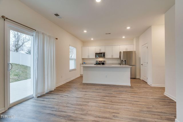 146 Thistle Drive, Bluff City, TN 37618