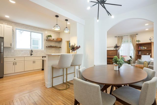 4016 37th Avenue S, Minneapolis, MN 55406