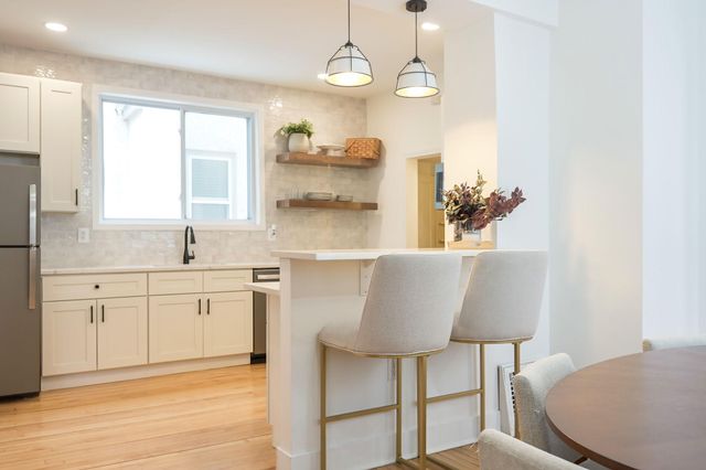 4016 37th Avenue S, Minneapolis, MN 55406