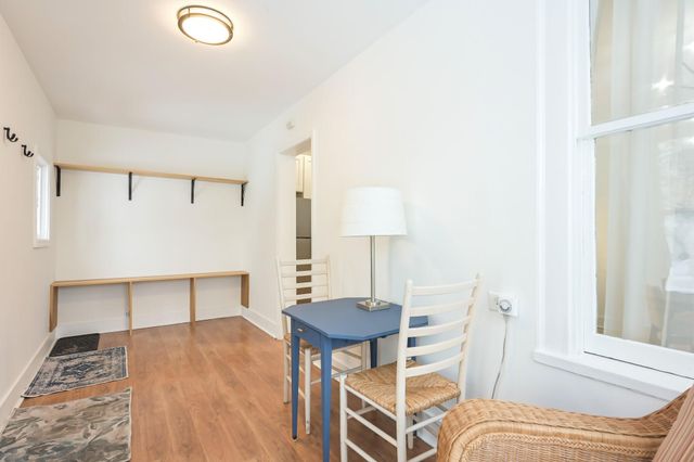 4016 37th Avenue S, Minneapolis, MN 55406