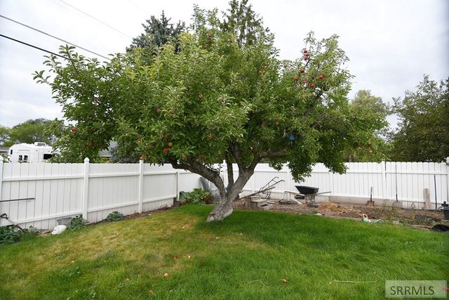 510 Horrocks Drive, Blackfoot, ID 83221