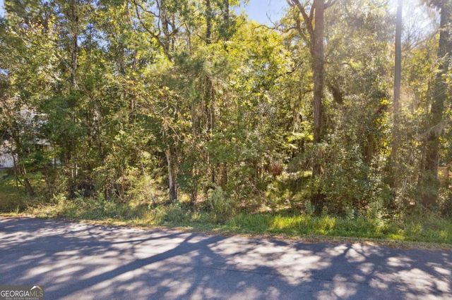 128 Creekwood Circle, Kingsland, GA 31548