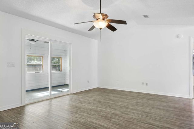 128 Creekwood Circle, Kingsland, GA 31548