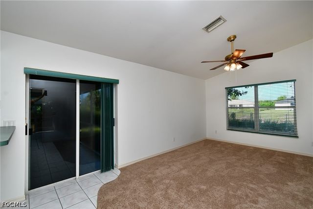 528 Empire AVE S, Lehigh Acres, FL 33974