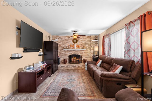 11134 Fairway Drive, Sterling Heights, MI 48312