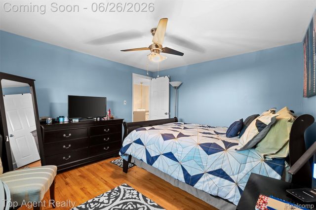 11134 Fairway Drive, Sterling Heights, MI 48312