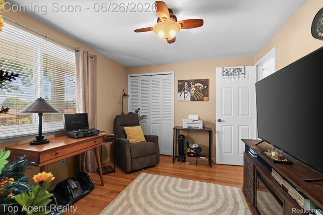 11134 Fairway Drive, Sterling Heights, MI 48312