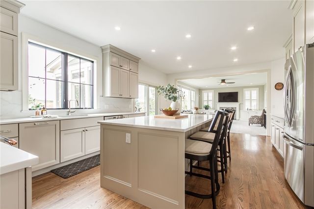 18 Turning Leaf Drive, Pittsford, NY 14534