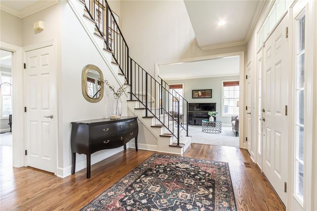 18 Turning Leaf Drive, Pittsford, NY 14534