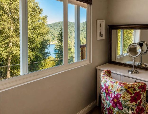 24340 Wabern, Crestline, CA 92325