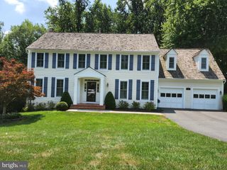 10809 FIELDWOOD DR, Fairfax, VA 22030