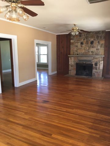 1390 E Fm 1187, Aledo, TX 76008