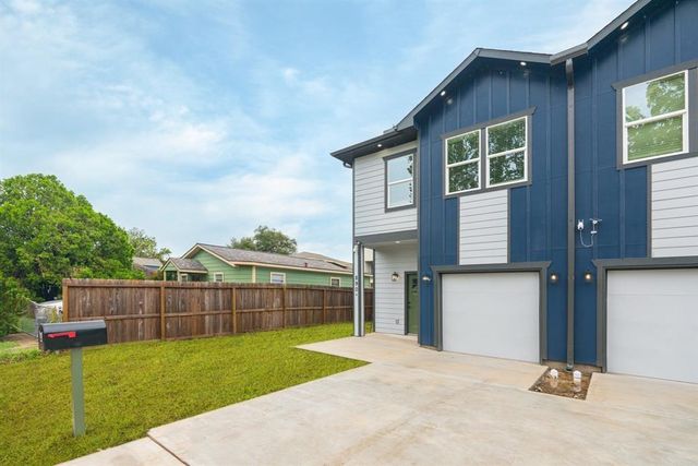890 Lucky Street A, Houston, TX 77088