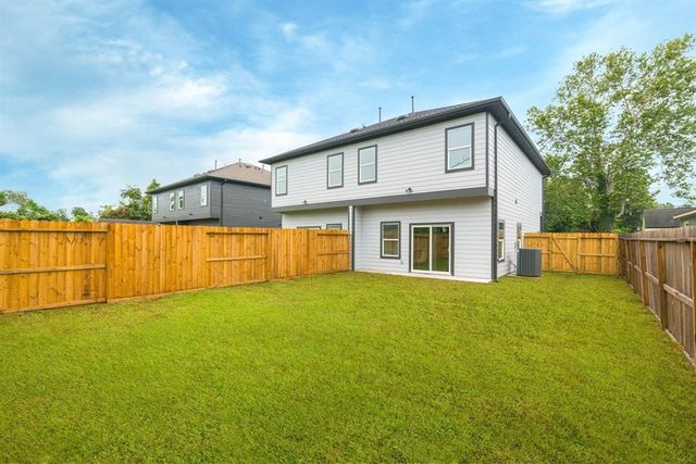 890 Lucky Street A, Houston, TX 77088