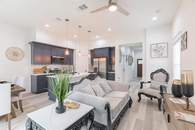 890 Lucky Street A, Houston, TX 77088