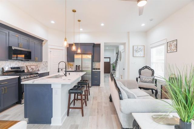 890 Lucky Street A, Houston, TX 77088