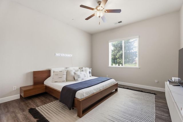 1850 E Green Sage Avenue, Fresno, CA 93730