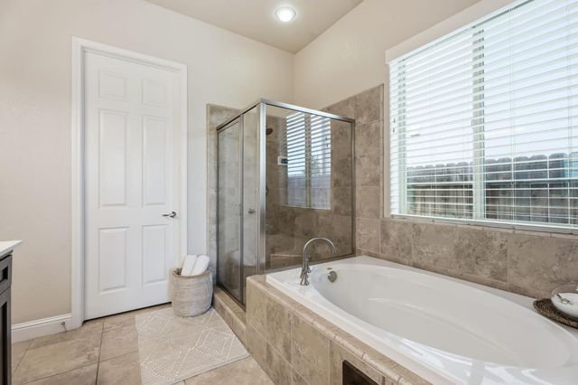 1850 E Green Sage Avenue, Fresno, CA 93730