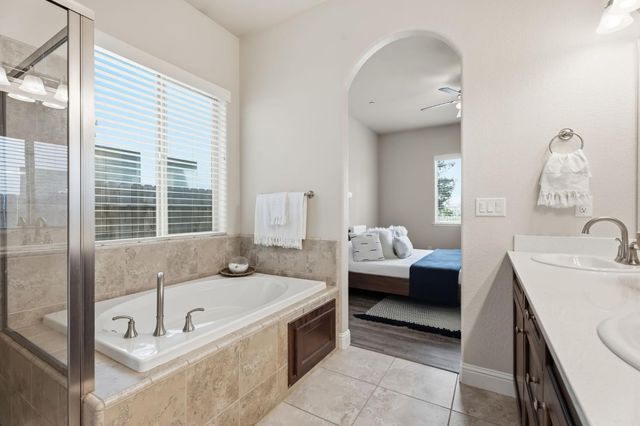 1850 E Green Sage Avenue, Fresno, CA 93730