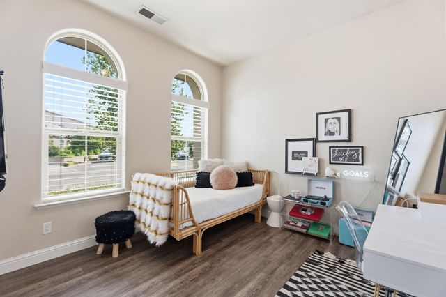 1850 E Green Sage Avenue, Fresno, CA 93730