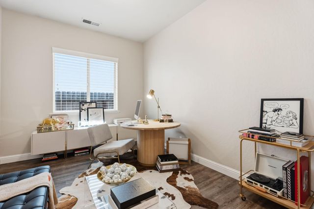 1850 E Green Sage Avenue, Fresno, CA 93730