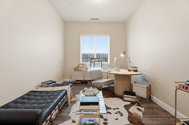 1850 E Green Sage Avenue, Fresno, CA 93730