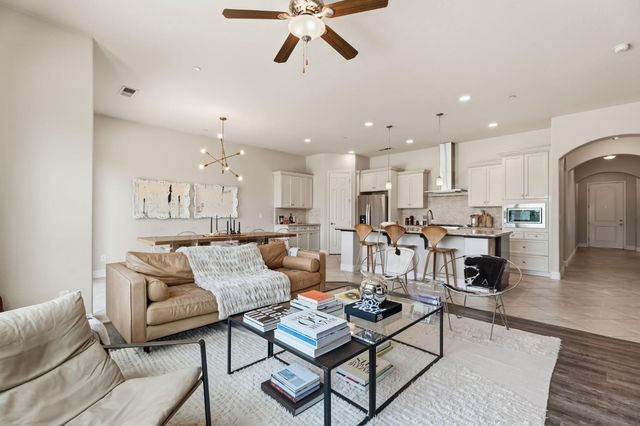 1850 E Green Sage Avenue, Fresno, CA 93730