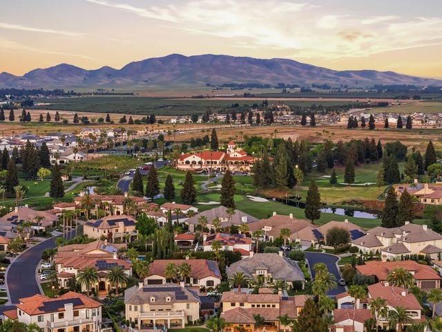 1850 E Green Sage Avenue, Fresno, CA 93730