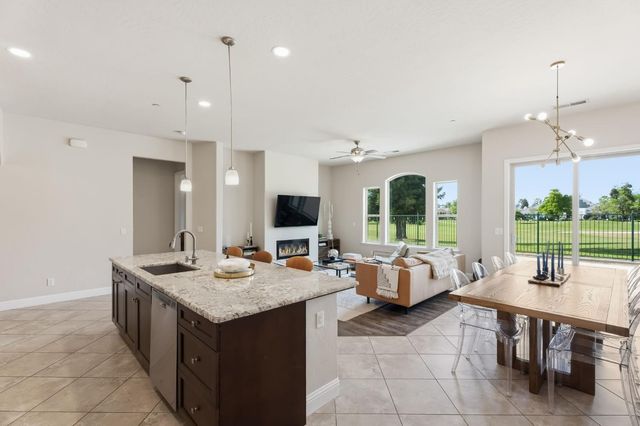 1850 E Green Sage Avenue, Fresno, CA 93730