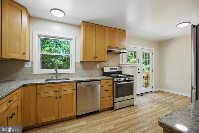 98 GARNER AVE, Waldorf, MD 20602