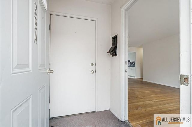 15 York Drive 2A, Edison, NJ 08817