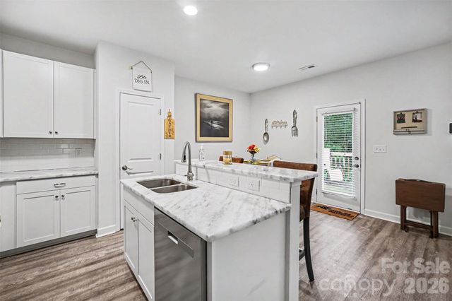 2703 S Calvary Street, Gastonia, NC 28052