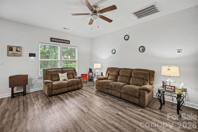 2703 S Calvary Street, Gastonia, NC 28052