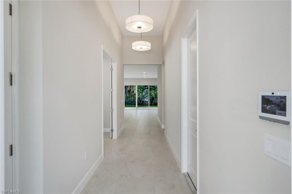 2565 Kingfisher DR, NAPLES, FL 34112 — photo 3