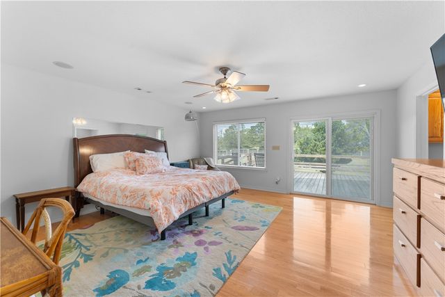 678 N Cato Springs Road, Fayetteville, AR 72701