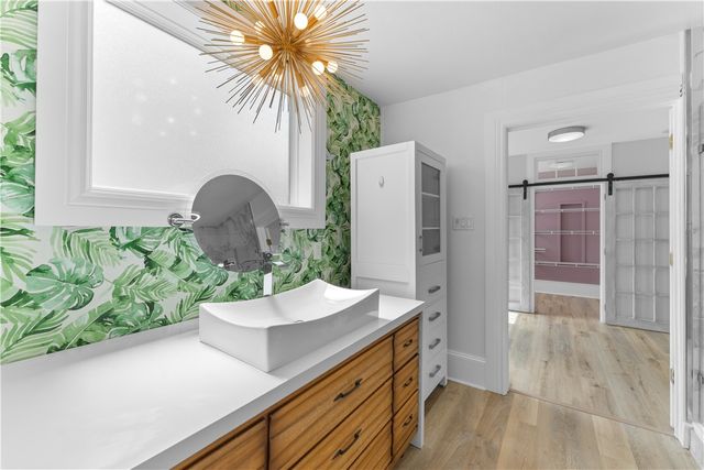 678 N Cato Springs Road, Fayetteville, AR 72701