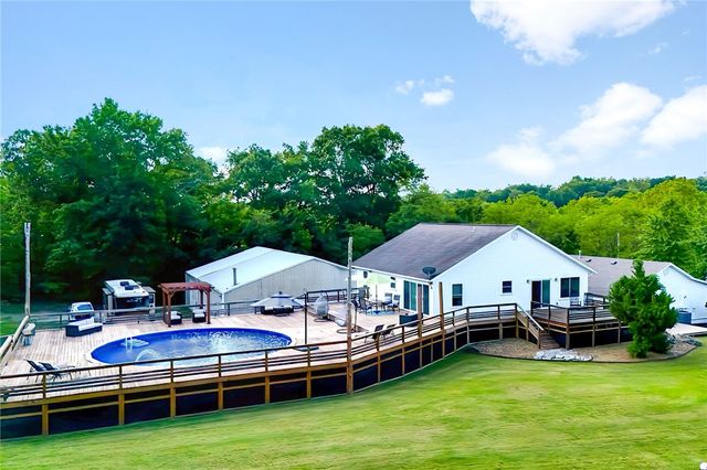 678 N Cato Springs Road, Fayetteville, AR 72701